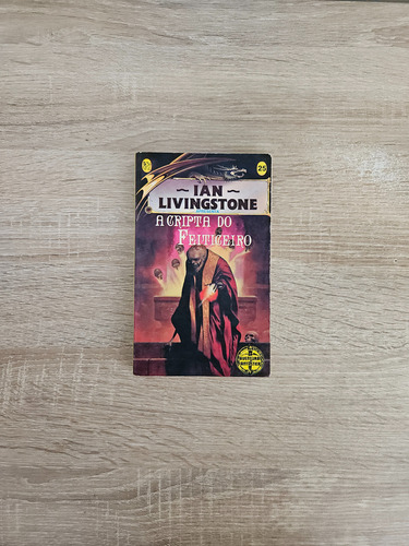 Livro Jogo - A Cripta Do Feiticeiro - Marques Saraiva - Aventuras Fantásticas - Fighting Fantasy (Usado)