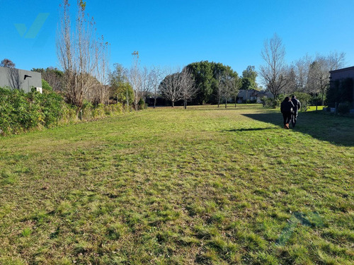 Lote En Venta En El Barrio Altos De Manzanares