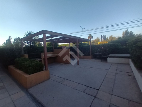 Departamento En Venta De 1 Dorm. En Maipú