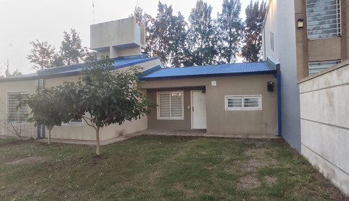 Alquiler Casa 3 Amb. Con Jardín, Pileta En El Barrio Remeros Dut, Rincón De Milberg, Tigre, Gba Norte