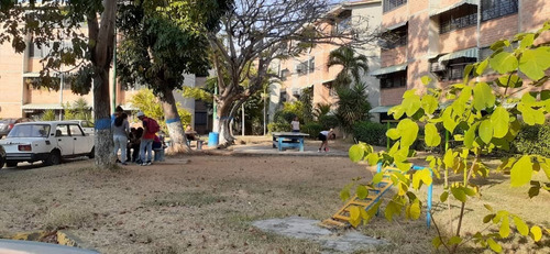 Imagen 2 de 9 de Se Vende Apartamento En Ciudad Casarapa, Guaren