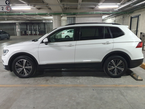 Imagen 4 de 11 de Volkswagen Tiguan 2019 1.4 Comfortline Plus At