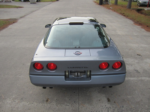 Chevrolet Corvette Coupé (1990) - Macomeclassic