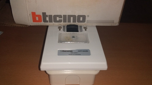 Interruptor Breaker Bticino 642b 32amp 2polos  250v Empotrar