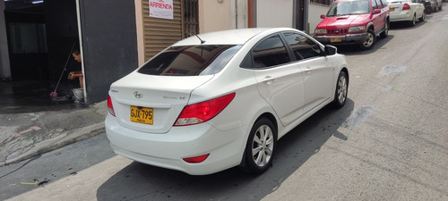 Hyundai Accent 1.6 Premium