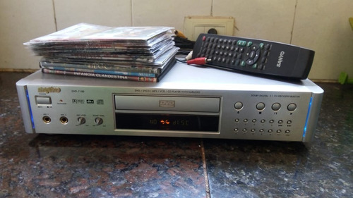 Reproductor De Dvd Sanyo Dvd7100 Con Control Y 27 Peliculas