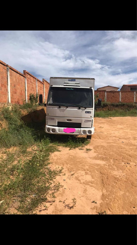Ford Cargo 815 Baú 815 E