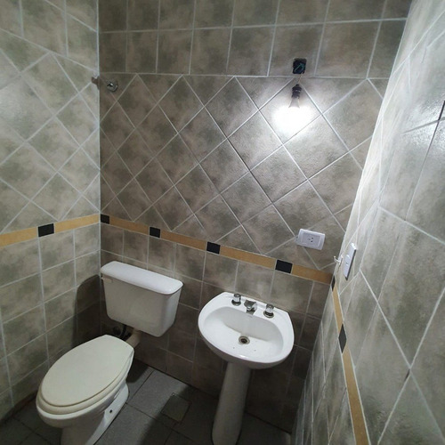 Imagen 3 de 30 de Muy Buena Casa + Dos Locales - Villa Rosas