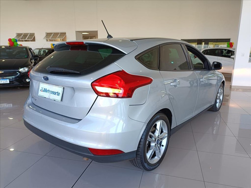 Imagem 4 de 10 de Focus 1.6 Se 16v Flex 4p Manual