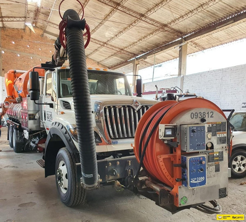 International Vactor 2100