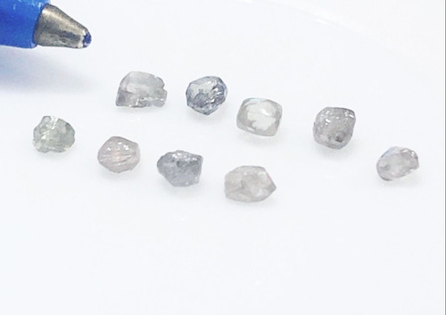 Diamantes Brutos Lote C/ 9 Peças, 0,68 Quilates (68 Pontos) Branco