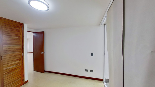 Imagen 17 de 20 de Apartamento En Venta Segundo Parque Laureles Medellin