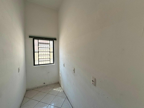 Sobrado Comercial E Residencial A Venda Em Valinhos