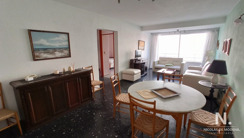 Apartamento De Dos Dormitorios En Península En Venta