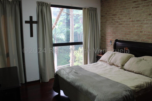 Precioso Y Amplio Tonwhouse En Venta En La Boyera. #25-20083