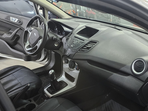 Ford Fiesta Kinetic 1.6 Sedan Se Plus 120cv