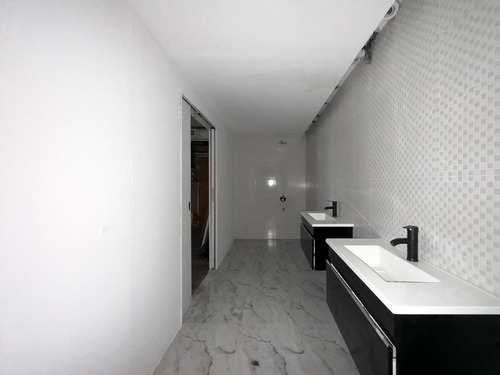Venta Departamento Tipo Loft En Puerto Madero - Al Frente - 375m2 - Dock Del Sol