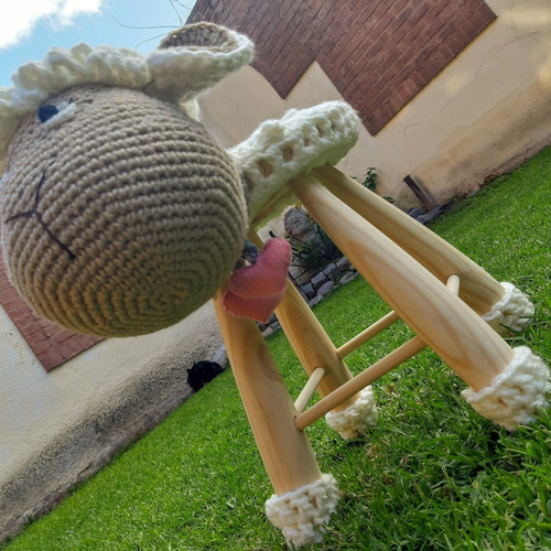 Imagen 3 de 6 de Banquito Infantil De Madera Marta Amigurumi Tejido Crochet