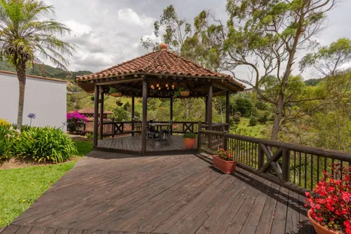 Casa En Arriendo En El Retiro. Cod A11651