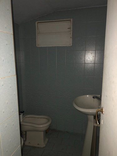 Imagen 9 de 23 de Casa, Galpones Y Oficina S/cuatro Lotes, Bº San Martin Bahía Blanca U$s 240000