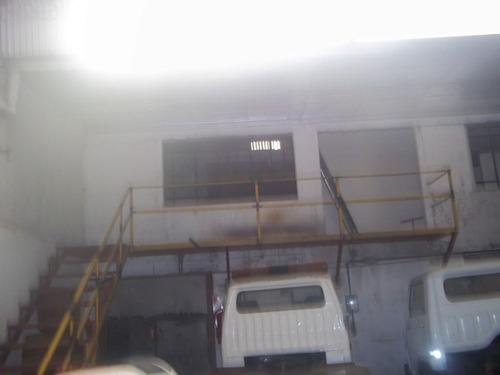 Galpon 290 M2 En Villa Libertad