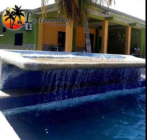 Imagen 9 de 9 de Casa Vacacional Los Chaguaramos. Ocumare De La Costa Casa Para 20 Personas Con Piscina, Jacuzzi.