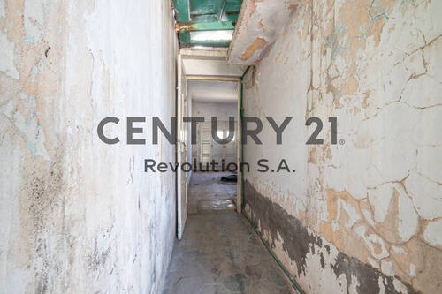 Imagen 14 de 19 de Casa A Remodelar En San Lorenzo - Alem Y San Carlos - Permutas - 324,7 M²
