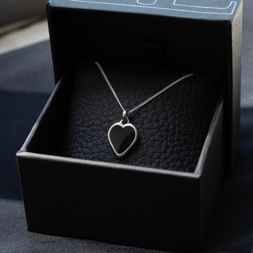 Imagen 2 de 3 de Collar De Corazon Esmaltado
