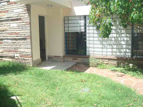 Imagen 3 de 14 de Casa Para 2 Familias En Venta En Moron Centro