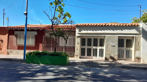 Venta Casa Dos Dormitorios Carril Sarmiento Maipu