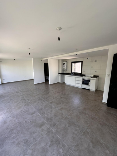 Venta Edificio Comercial - Corporativo - Residencial En Bloque, Barrio Guemes, Cordoba Capital