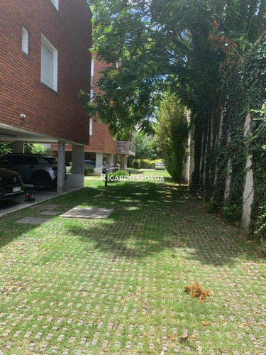 Apto En Venta Con Renta Nostrum Prado De 2 Dormitorios Con Parrillero Y Cochera