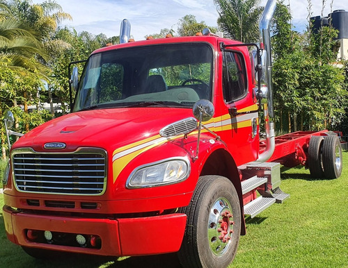 Imagen 6 de 15 de Freightliner M2 Rabon 2006 Chasis Cabina