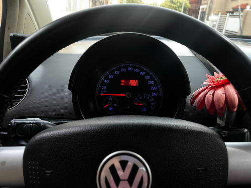 Volkswagen New Beetle 2.0 Luxury