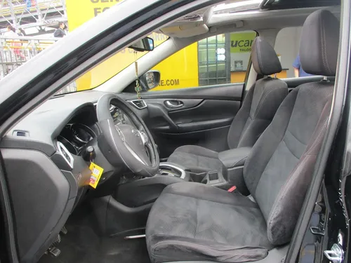 Nissan X-trail 4x2 2500cc At Aa