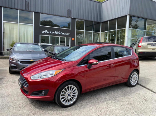 Imagen 1 de 16 de Ford Fiesta Titanium
