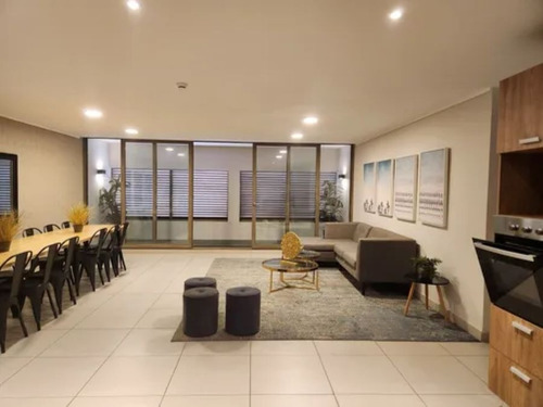 Broker Reñaca 2d-2b-1est- 1bod- Patio Privado