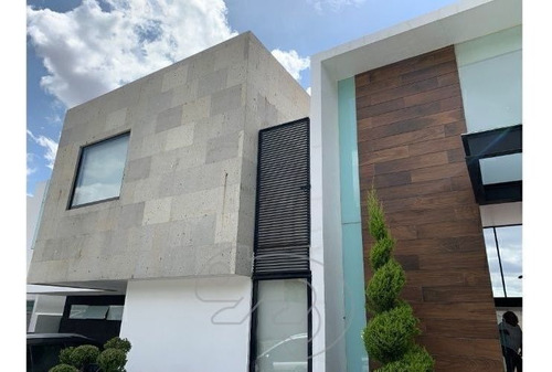 Imagen 2 de 30 de Casa En Venta Junto A Lomas De Bellavista Con 4 Recámaras Y