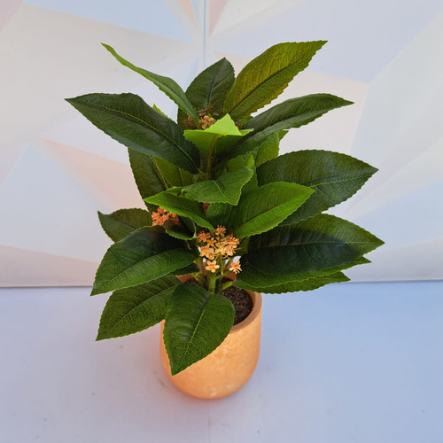 Planta Artificial Con Maceta