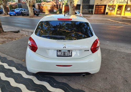 Imagen 4 de 7 de Peugeot 208 2013 1.6 Feline