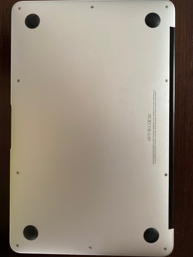 Apple Macbook Air 11.6 A1465 (Usado)