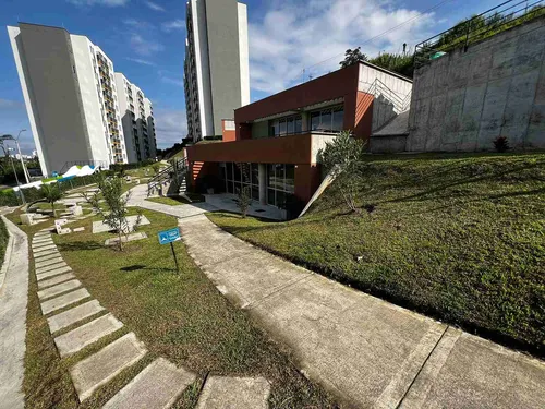 Apartamento En Arriendo En Frailes/dosquebradas (279057310).