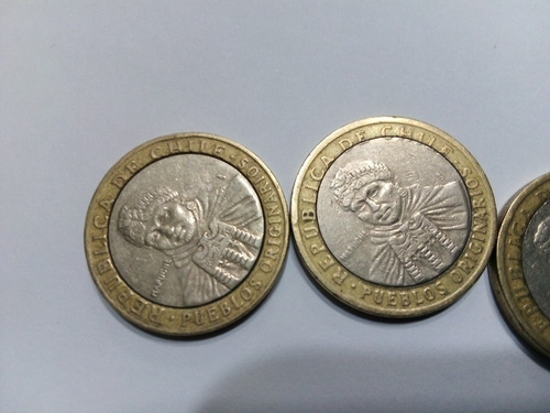 Imagen 7 de 10 de Moneda 100 Pesos - Con Falla - Chile -( Valor Por 4 )