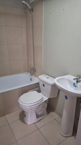 La Florida, 3 Dormitorios. 2 Baños, Estacionamiento