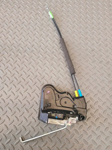 Chapa De Puerta Delantera Derecha Suzuki Ertiga Xl7 2022 (Usado)
