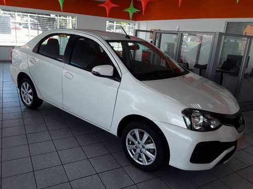 Toyota Etios 1.5 X Plus Sedan 16v Flex 4p Automático