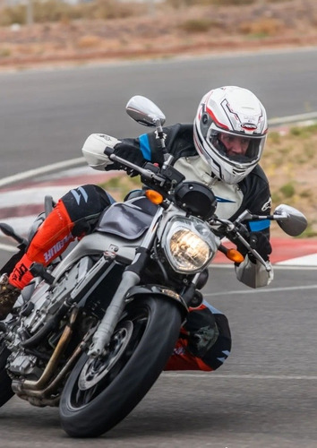 Imagen 2 de 9 de Yamaha Fazer 600 Naked