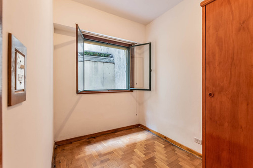Venta 3 Amb. Patio. Apto Crédito Y Profesional. Caballito Norte.