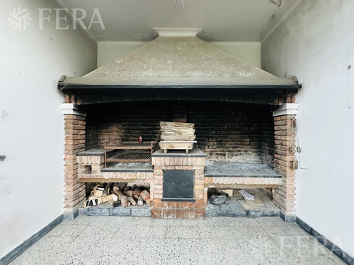 Venta Casa 4 Ambientes Con Cochera En Don Bosco (31813)