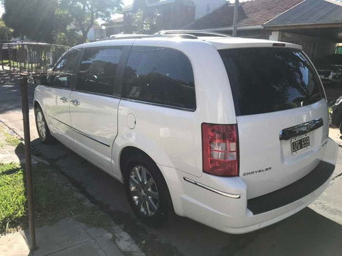 Chrysler Town & Country 2011 3.8 Limited Atx